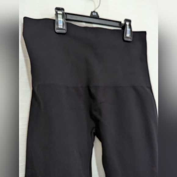 Spanx look at me now seamless tummy control black leggings size L - Picture 2 of 8